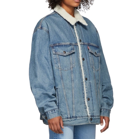 Levis shearling denim jacket - Picture 2 of 10